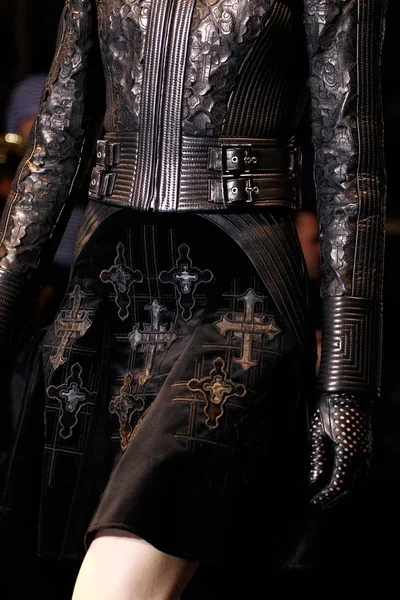 Look 26
